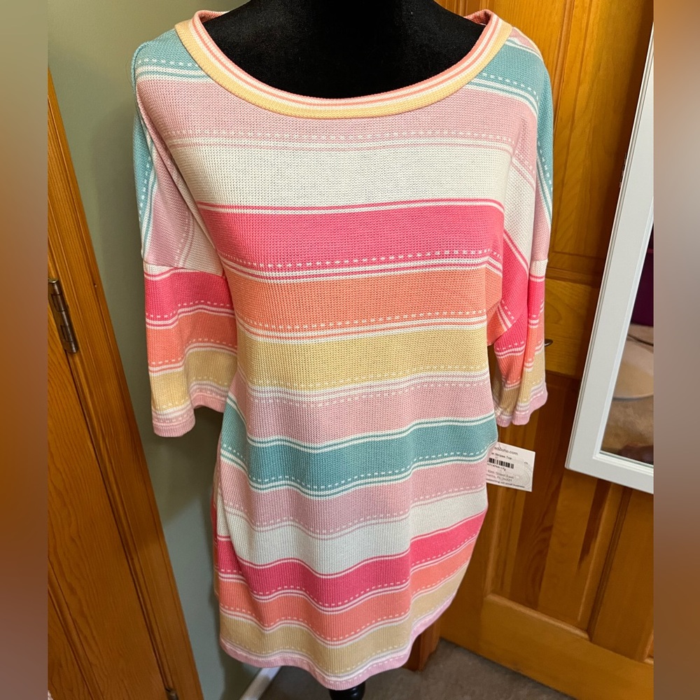 Brand new boutique oversized rainbow top 🌈